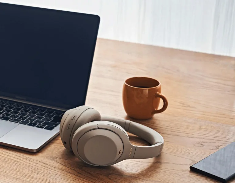 Sony WH-1000X M4 - 4_TechnoSports.co.in