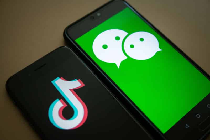 The US Government is Kicking off WeChat & TikTok from the App stores__TechnoSports.co.in
