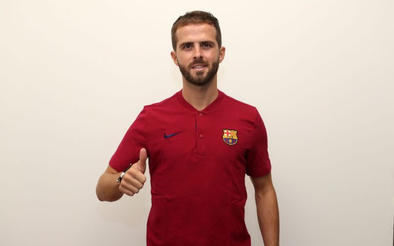 Miralem Pjanić arrives at Barcelona
