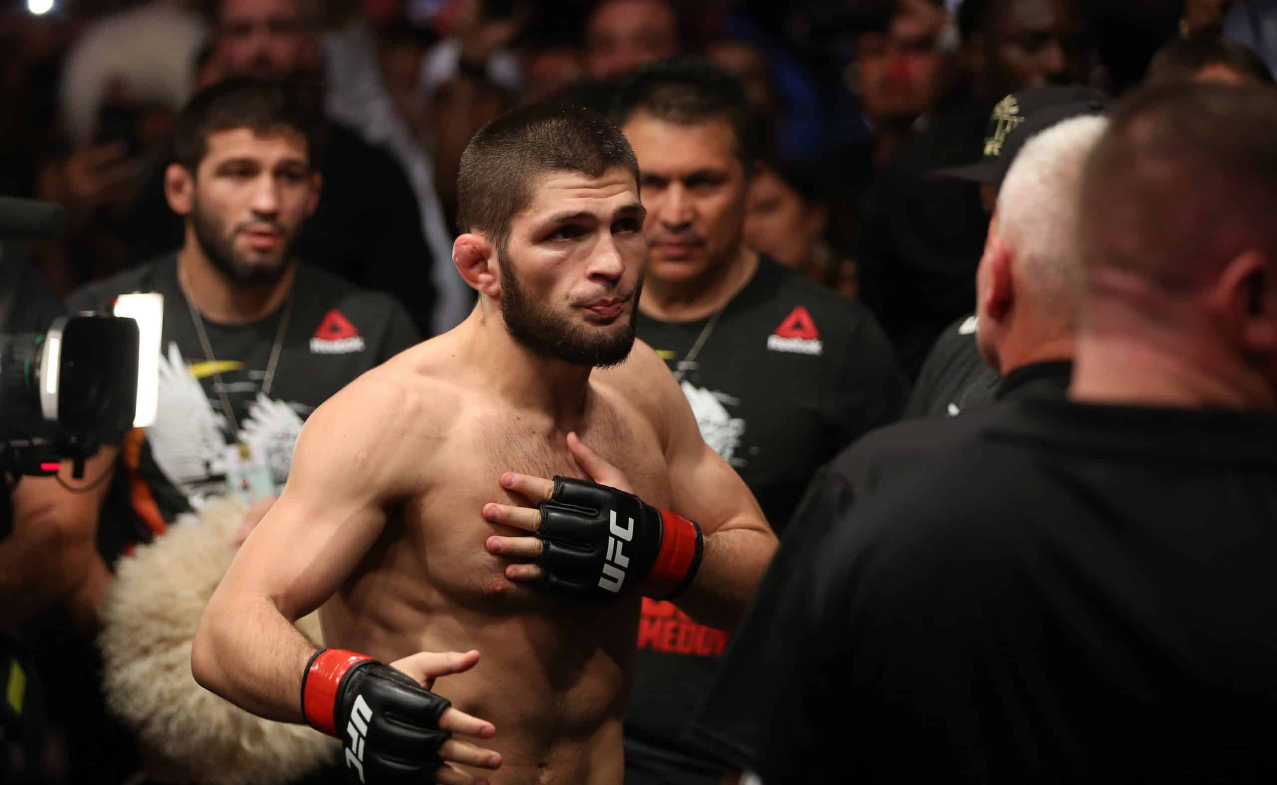 UFC 254: Khabib Nurmagomedov defeats Justin Gaethje and announces his retirement from MMA