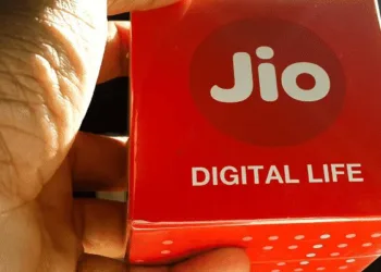 Reliance Jio Fiber Trust to bag $5.4 billion from group firms_TechnoSports.co.in