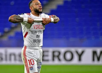 via Memphis Depay's twitter