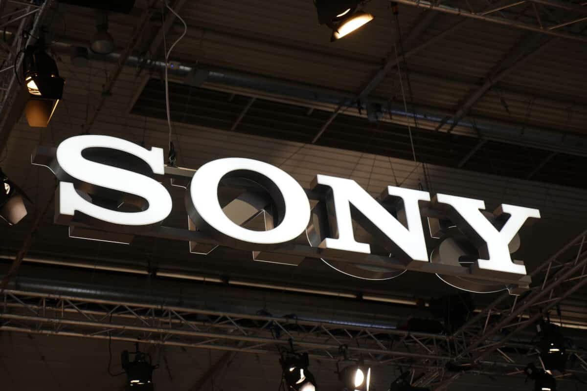 Apple to launch AR-powered smart glasses during H1 2022, will sport Sony microLED panels