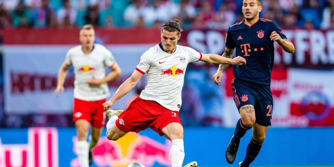 Marcel Sabitzer ( 7 RB Leipzig), Lucas Hernandez ( 21 FC Bayern Muenchen) waehrend der Saison 2019-2020 in der 1. Fussball Bundesliga (Herren) zwischen RB Leipzig und FC Bayern M¸nchen in der Red Bull Arena am 14. September 2019 in Leipzig, Sachsen (Saxony), Deutschland (Germany) (DFL REGULATIONS PROHIBIT ANY USE OF PHOTOGRAPHS AS IMAGE SEQUENCES AND/OR QUASI-VIDEO) RB Leipzig - FC Bayern M¸nchen Leipzig *** Marcel Sabitzer 7 RB Leipzig , Lucas Hernandez 21 FC Bayern Muenchen during the season 2019 2020 in the 1 Soccer Bundesliga Men between RB Leipzig and FC Bayern Munich in the Red Bull Arena on 14 September 2019 in Leipzig, Saxony Saxony , Germany Germany DFL REGULATIONS PROHIBIT ANY USE OF PHOTOGRAPHS AS IMAGE SEQUENCES AND OR QUASI VIDEO RB Leipzig FC Bayern M¸nchen Leipzig Copyright: xHartmutxBoesenerx/xEibner-Pressefotox EP_hbr