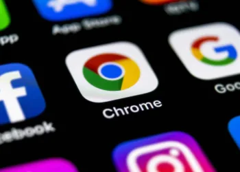 Sankt-Petersburg, Russia, September 30, 2018: Google Chrome application icon on Apple iPhone X screen close-up. Google Chrome app icon. Google Chrome application. Social media network