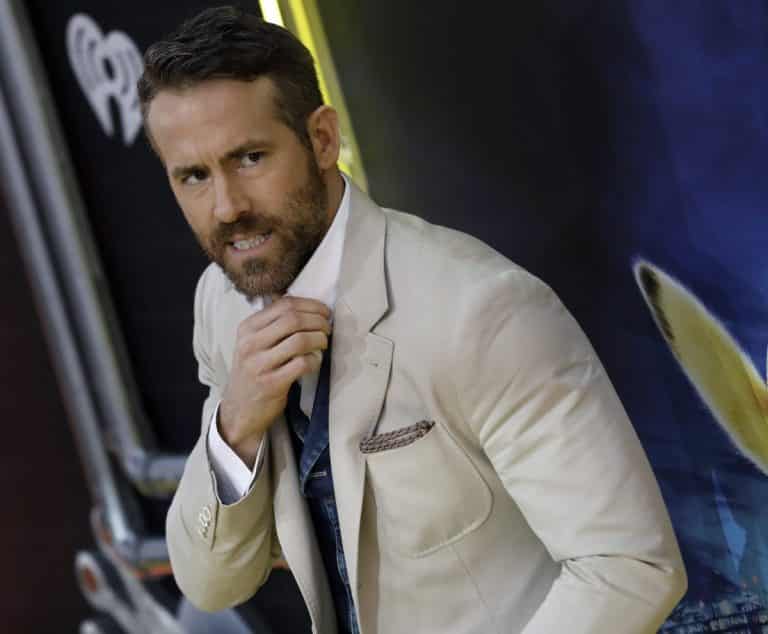 Ryan Reynolds and Rob McElhenney set to take over Wrexham