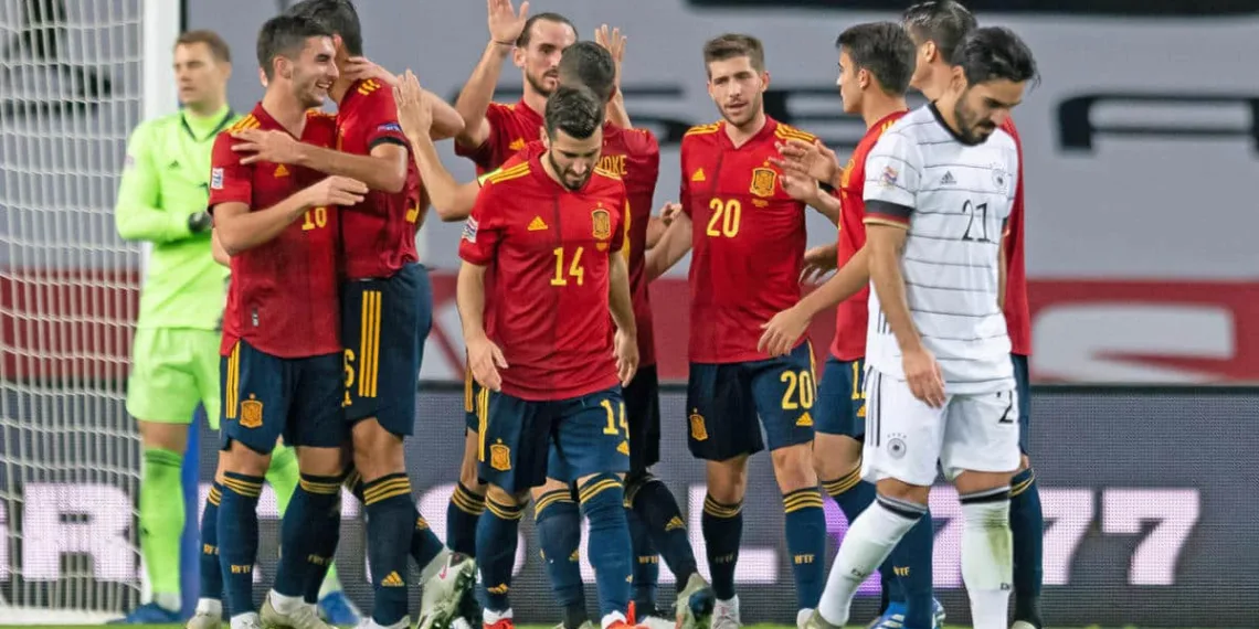 SEVILLE, SPAIN - NOVEMBER 17: (BILD ZEITUNG OUT) Ferran Torres of Spain celebrates after scoring his team's fourth goal during the UEFA Nations League group stage match between Spain and Germany at Estadio de La Cartuja on November 17, 2020 in Seville, Spain. (Photo by Javier Montano/DeFodi Images via Getty Images)