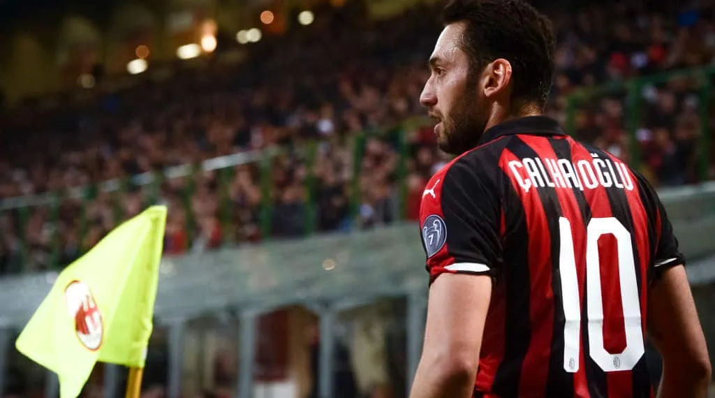 STADIO GIUSEPPE MEAZZA, MILAN, ITALY - 2019/04/13: Hakan Calhanoglu of AC Milan looks on during the Serie A football match between AC Milan and SS Lazio. AC Milan won 1-0 over SS Lazio. (Photo by Nicolò Campo/LightRocket via Getty Images)