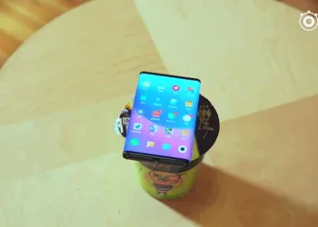 Xiaomi patent shows stunning rollable smartphone render