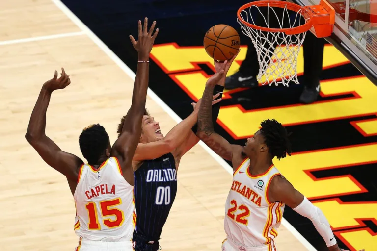 Atlanta and Orlando played the first NBA preseason basketball match of the 2020-2021 season.