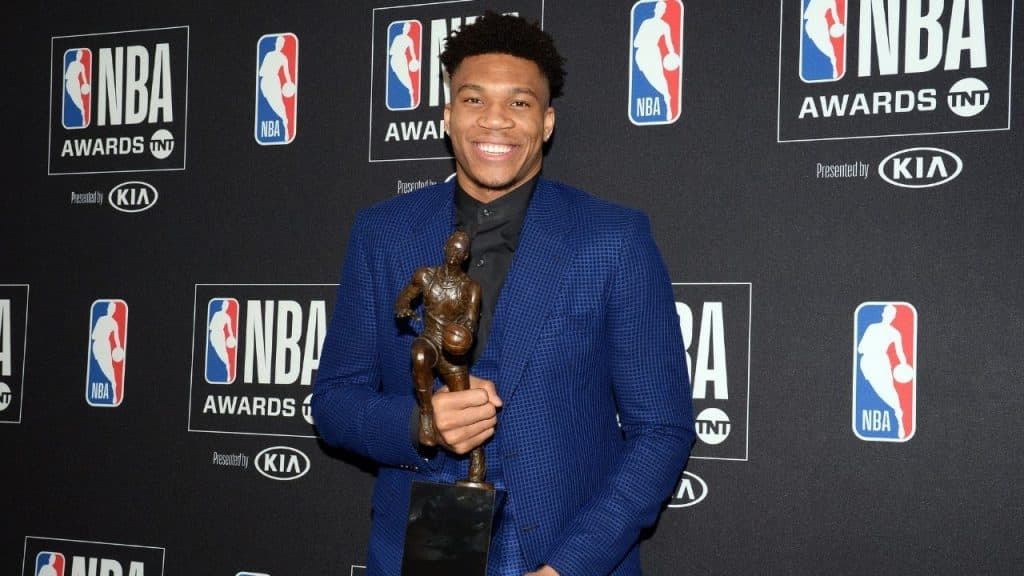 anteto Giannis Antetokounmpo reportedly signs historic supermax extension worth $228.2M