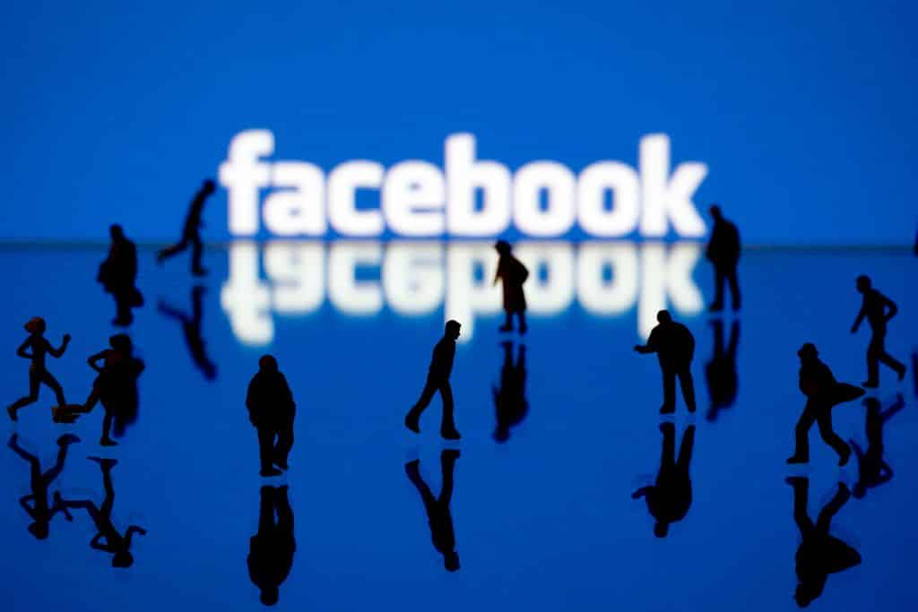 Facebook faces tax dispute from US