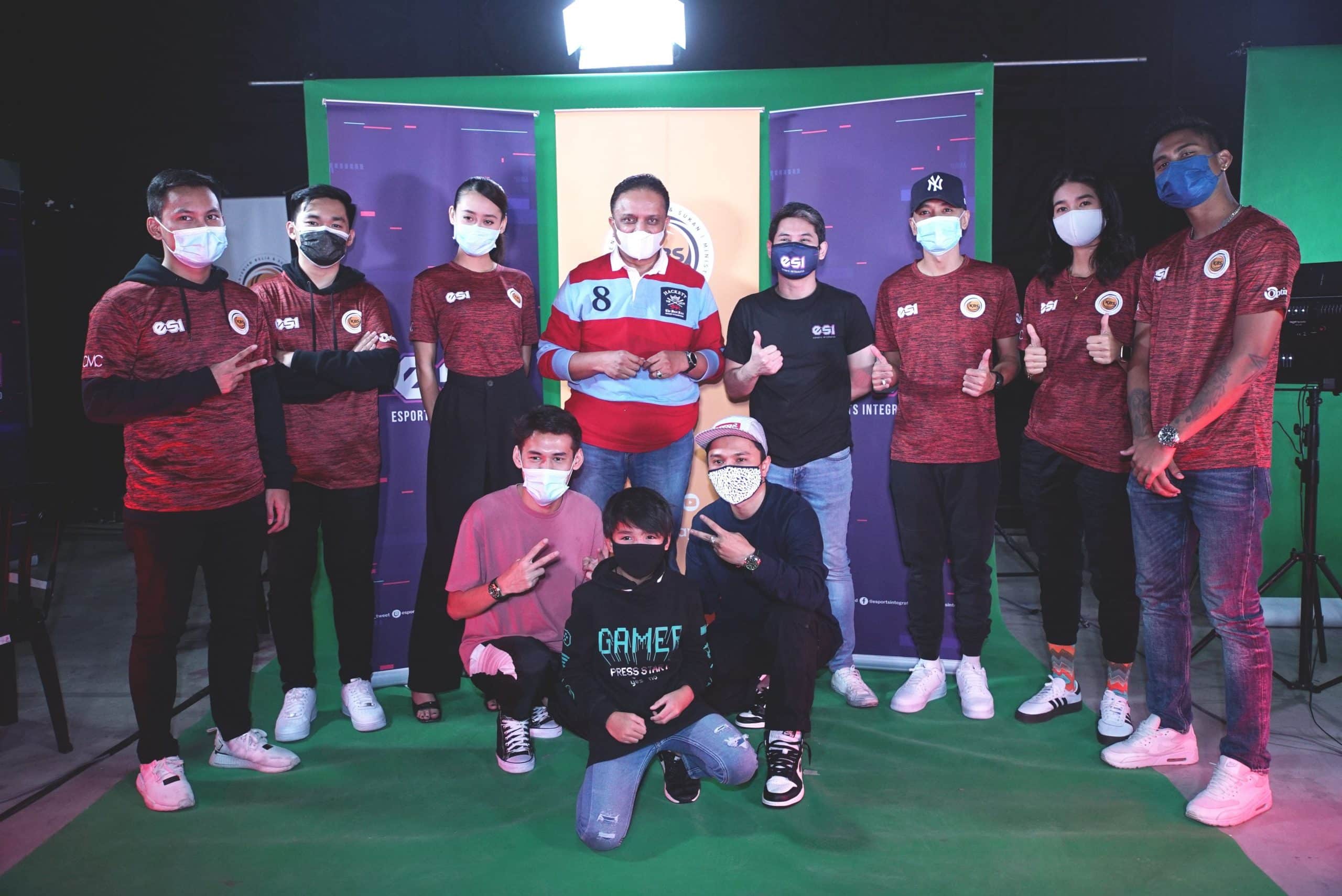 8 Celebrities, Athletes, Streamers, and FIFA Pro-Players battle in the Esports Integrated Challenge Kaki Bola Edition