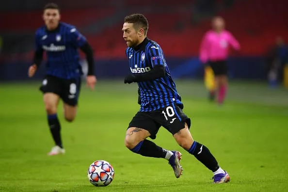 AMSTERDAM, NETHERLANDS - DECEMBER 09: Alejandro Gomez of Atalanta BC in action during the UEFA Champions League Group D stage match between Ajax Amsterdam and Atalanta BC at Johan Cruijff Arena on December 09, 2020 in Amsterdam, Netherlands. Sporting stadiums around Netherlands remain under strict restrictions due to the Coronavirus Pandemic as Government social distancing laws prohibit fans inside venues resulting in games being played behind closed doors. (Photo by Dean Mouhtaropoulos/Getty Images)