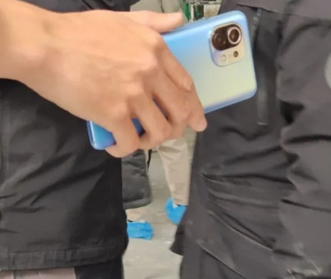 Xiaomi Mi 11 new image of rear panel with camera setup leaked
