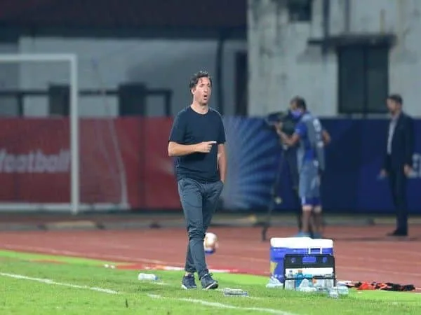 Robbie Fowler Head Coach of SC East Bengal during match 13 of the 7th season of the Hero Indian Super League between Mumbai City FC and SC East Bengal held at the GMC Stadium Bambolim, Goa, India on the 1st December 2020Photo by Vipin Pawar / Sportzpics for ISL