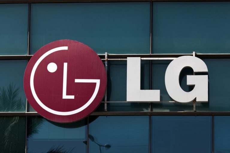 LG is currently working on its transparent OLED displays as ‘invisible’ bedroom TVs