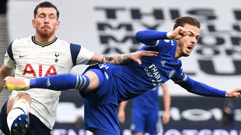 skysports tottenham leicester 5213707 Tottenham Hotspur surrender advantage at the top with a loss against Leicester