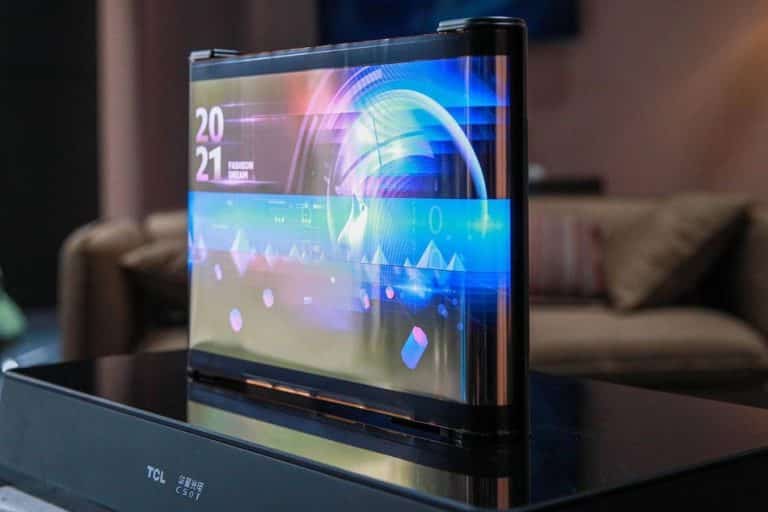 TCL CSOT launches two flexible displays at CES 2021