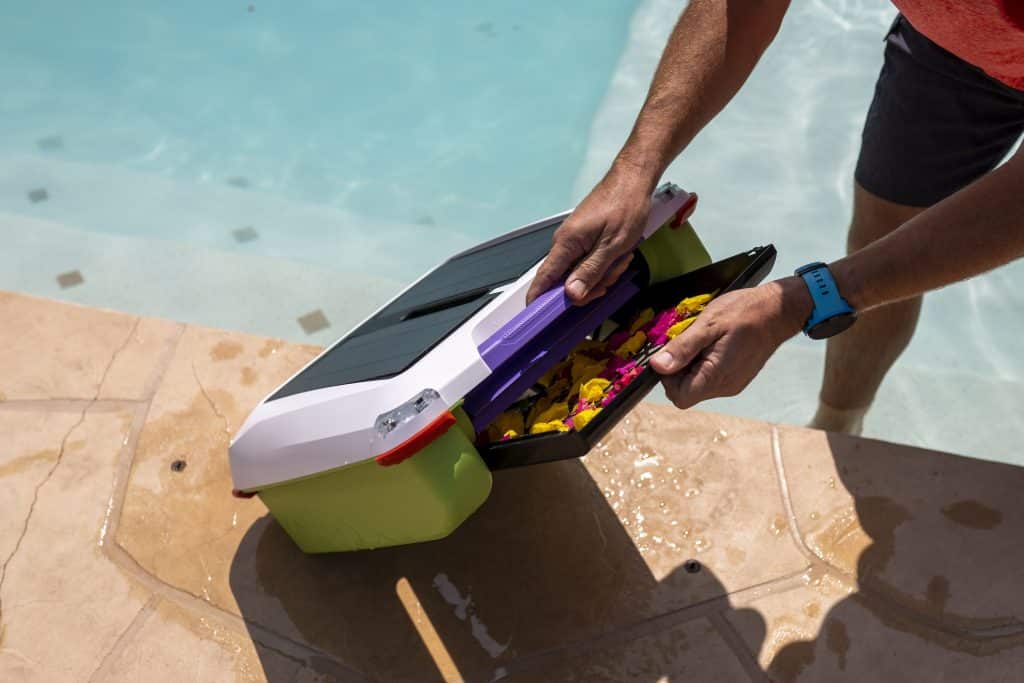 Ariel Pool Cleaning Robot -1_TechnoSports.co.in