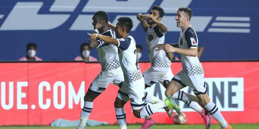 Bright Enobakhare’s wonder goal sealed 1 point for 10 men SC East Bengal