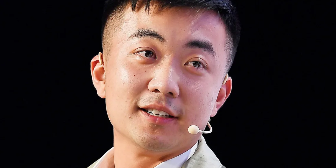 SAN FRANCISCO, CALIFORNIA - OCTOBER 04: (L-R) OnePlus Co-founder Carl Pei and TechCrunch Hardware Editor Brian Heater speak onstage during TechCrunch Disrupt San Francisco 2019 at Moscone Convention Center on October 04, 2019 in San Francisco, California. (Photo by Steve Jennings/Getty Images for TechCrunch)