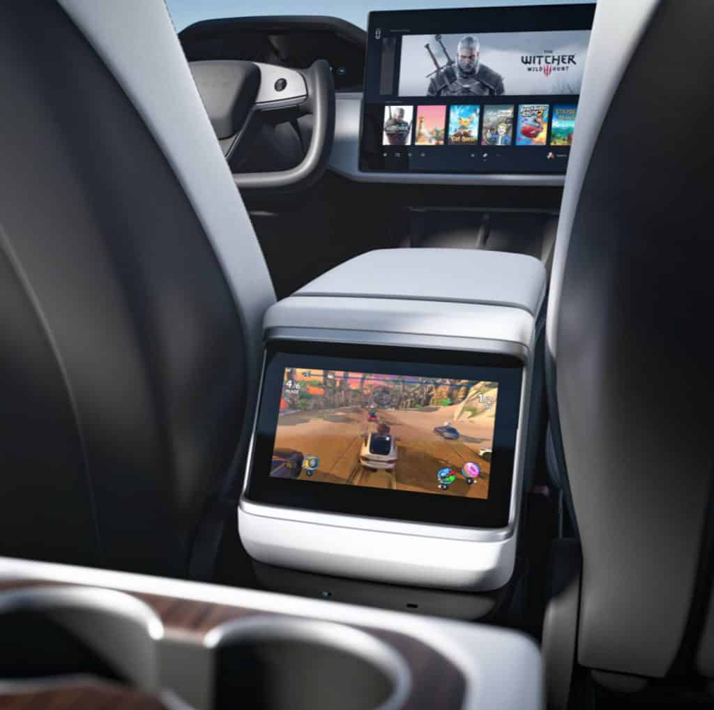 Tesla Arcade 2021 Update 5 Tesla Model S 2021 receives a new infotainment system with 10 TFLOPSs of power, can play Cyberpunk and Witcher 3