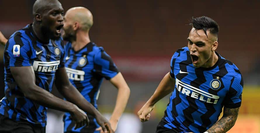 on pitch inter 20 21 home kit 1 Inter Milan fails to pay Hakimi's transfer fee instalment to Real Madrid