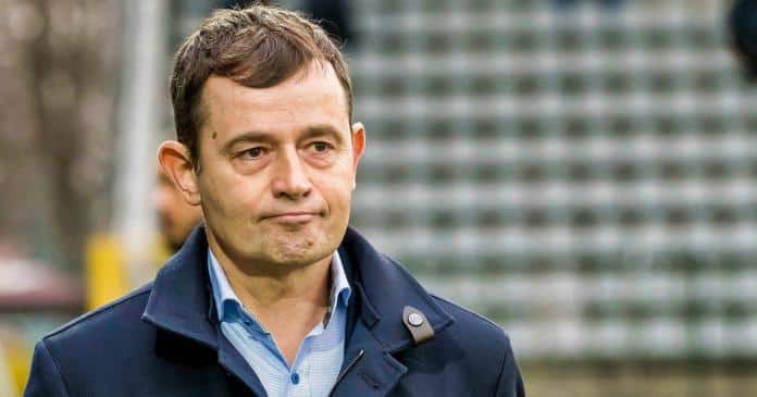 OFFICIAL: Kibu Vicuna has been sacked by Kerala Blasters FC today