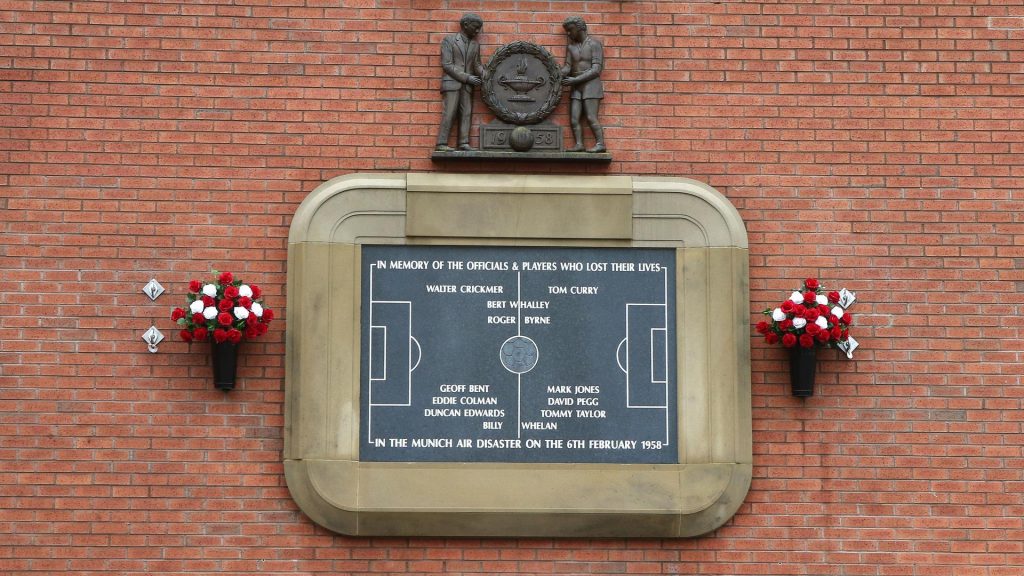 AN2V1543 11612453353155 large 63rd anniversary of Munich Air disaster