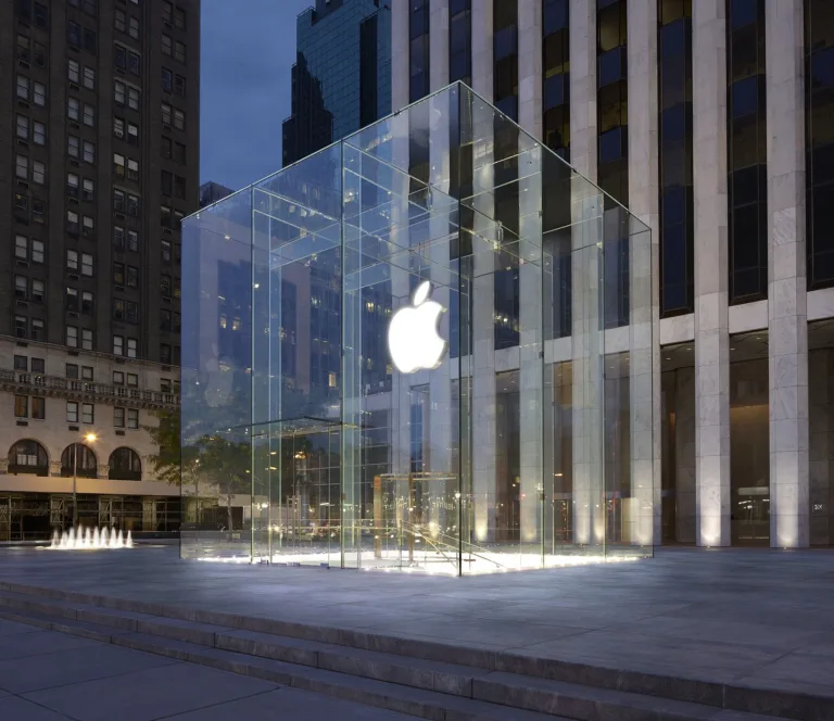Valve approaches federal judge over Apple demands