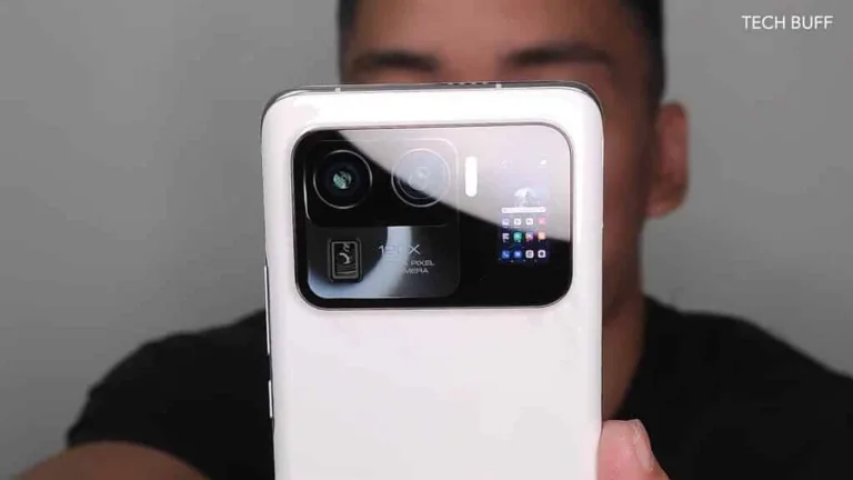 Xiaomi Mi 11 Ultra's big leak shows a Secondary Display and 120X zoom camera