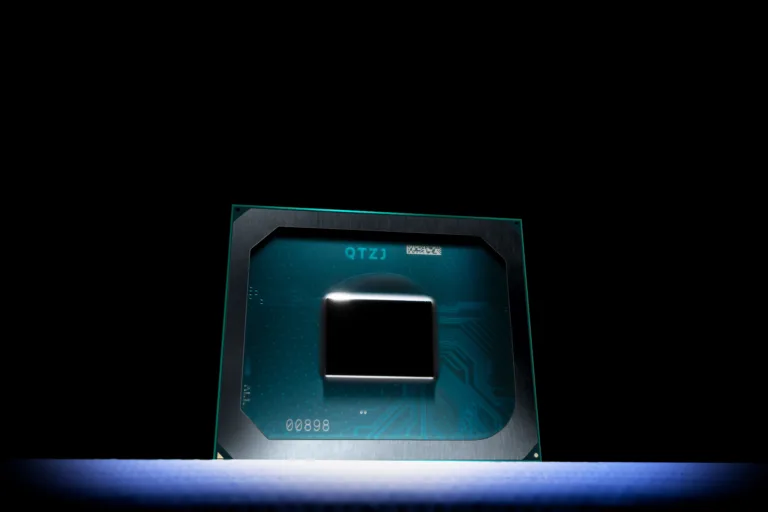 The new benchmark of Intel Rocket Lake Iris Xe GPU is here, proves to be slower than AMD’s Renoir Vega GPU & on par with GeForce GT 1030