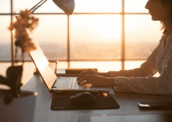 Work Laptops Deals with Additional Discounts on Amazon_TechnoSports.co.in