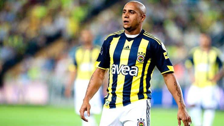 roberto carlos fenerbahce Roberto Carlos' transfer to Chelsea collapsed at the last minute