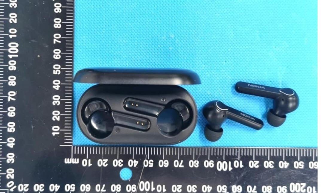 Live Images and User Manual of Nokia Lite Earbuds have Spotted on FCC before the Launch