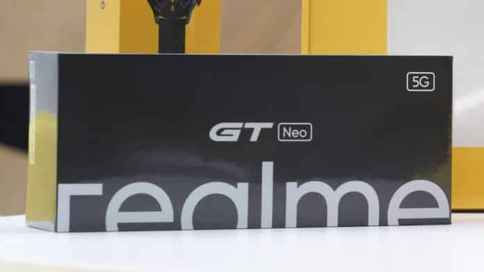 Realme GT Neo official image reveals a 3.5mm audio jack, 64MP Triple-camera, and more