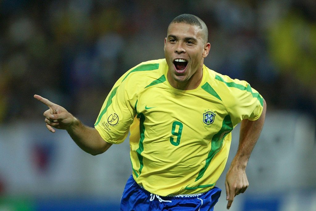 ronaldo nazario Top 10 best South American footballers of all time