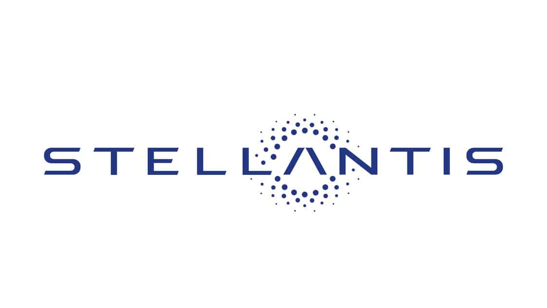 FILE PHOTO: The logo of Stellantis is seen in this image provided on November 9, 2020. Communication FCA /Handout via REUTERS THIS IMAGE HAS BEEN SUPPLIED BY A THIRD PARTY. MANDATORY CREDIT/File Photo