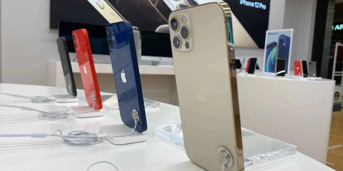 ‘Apple iPhone 12’ holds the top position among the Top 10 Bestselling Phones of January 2021