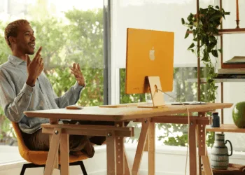 Is the Apple M1 chip enough to power the 24-inch iMac?