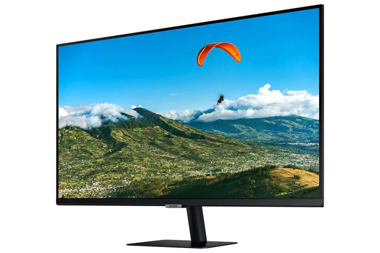 Deal: Buy Samsung 27-inch M5 Smart Monitor and get Logitech MK240 Nano Wireless Keyboard and Mouse Combo for free