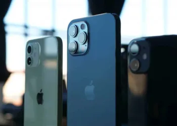 Apple iPhone 12 holds one-third of global Smartphone revenue