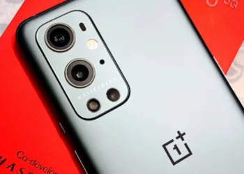 OnePlus 9T tipped to launch with E4 Samsung LTPO Display