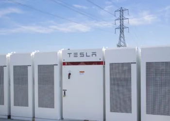 Tesla will pay a $750,000 Fine, build Microgrid System to settle California Air Quality violations