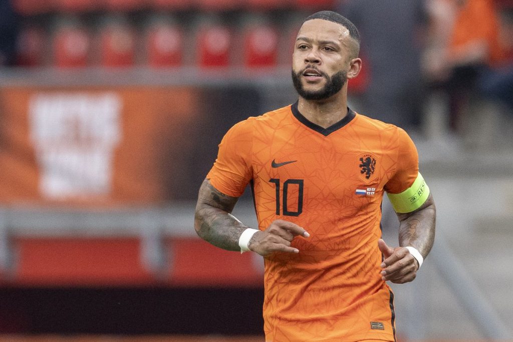 Depay Barca Blaugranes 1 Top 5 Most Valuable Free Agent Signings in the History Of Football