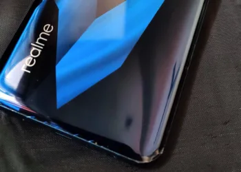 A new Realme device render emerges on TENAA