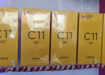 Realme C11 2021 Box Live Image and listing spotted in offline and online stores in India