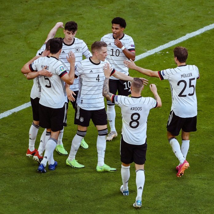 E4Q21D8WgermanYAkvgO_ Germany World Cup
