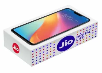Jio and Google may bring an early Diwali block-bluster with a Budget Smartphone